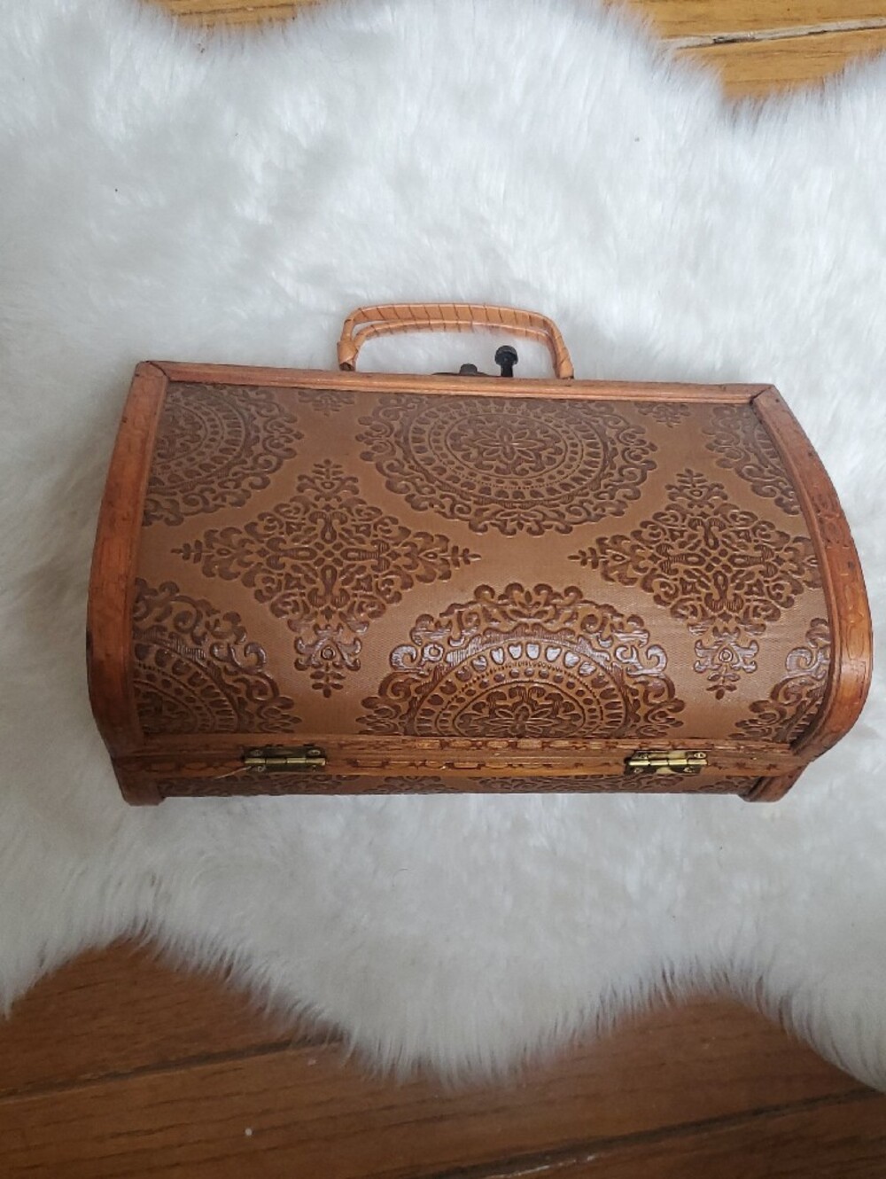Vintage Mandala Embossed Leather Wooden Box Handcrafted Clutch with Top Handle - Picture 3 of 9